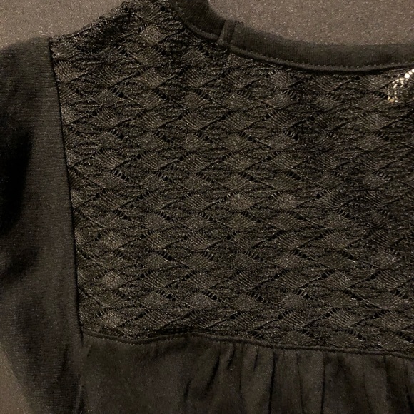 GAP- LACE AND COTTON TEE - Picture 6 of 8